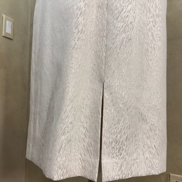 TAHARI Lined Midi Sleeveless Dress w/ Belt EUC sz6 - Picture 6 of 7